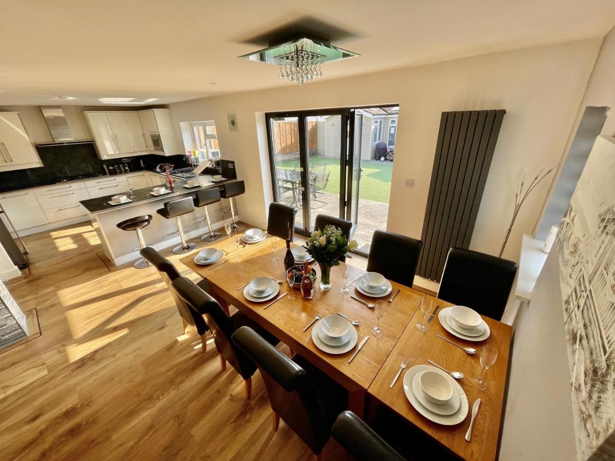 Four Corners Holiday Home Hot Tub & Sauna Фърндаун Екстериор снимка
